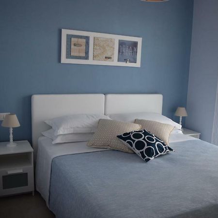 Casa Vacanze Lombardo Санта-Тереза-ди-Рива Экстерьер фото
