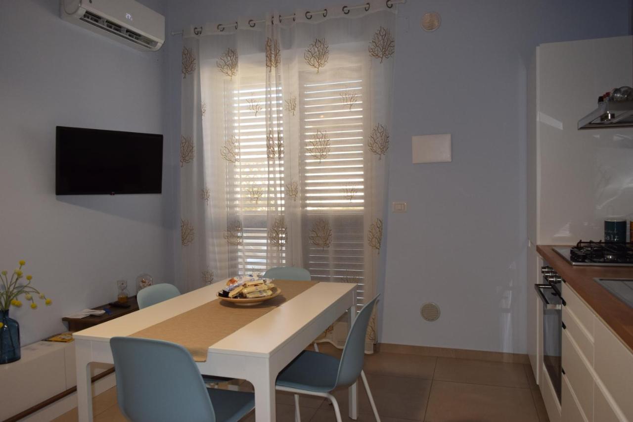 Casa Vacanze Lombardo Санта-Тереза-ди-Рива Экстерьер фото
