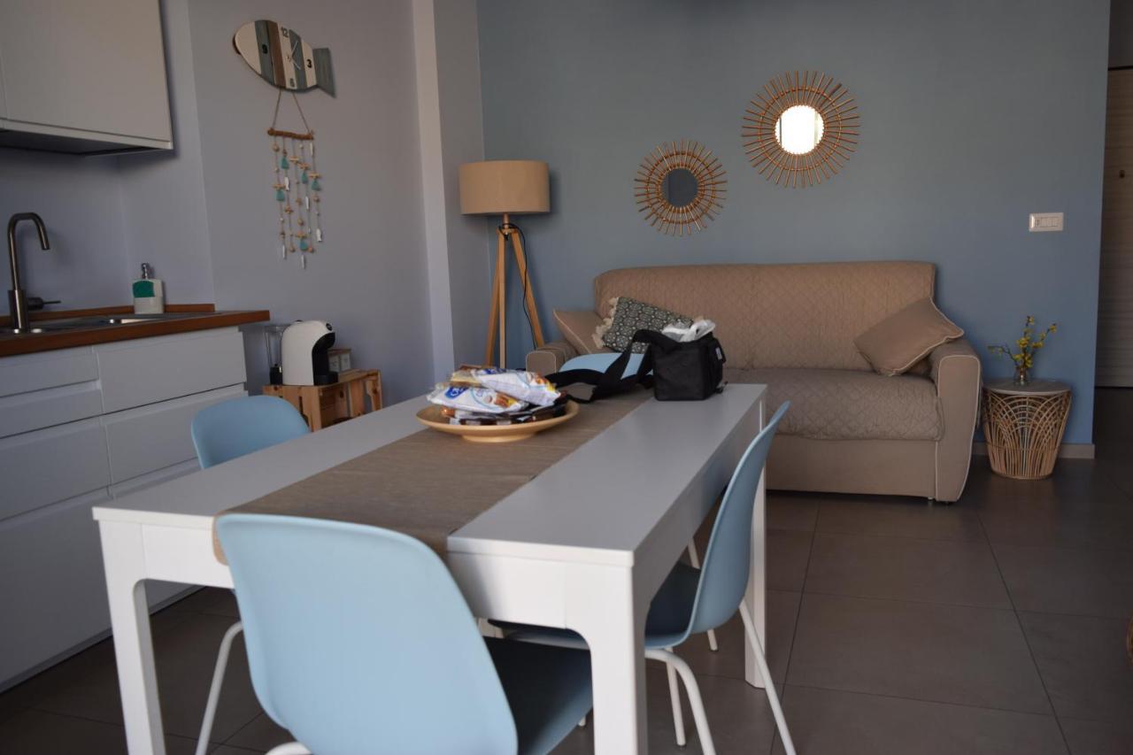 Casa Vacanze Lombardo Санта-Тереза-ди-Рива Экстерьер фото