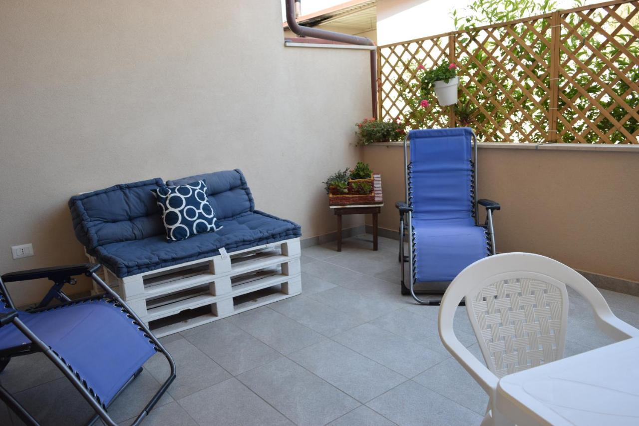 Casa Vacanze Lombardo Санта-Тереза-ди-Рива Экстерьер фото