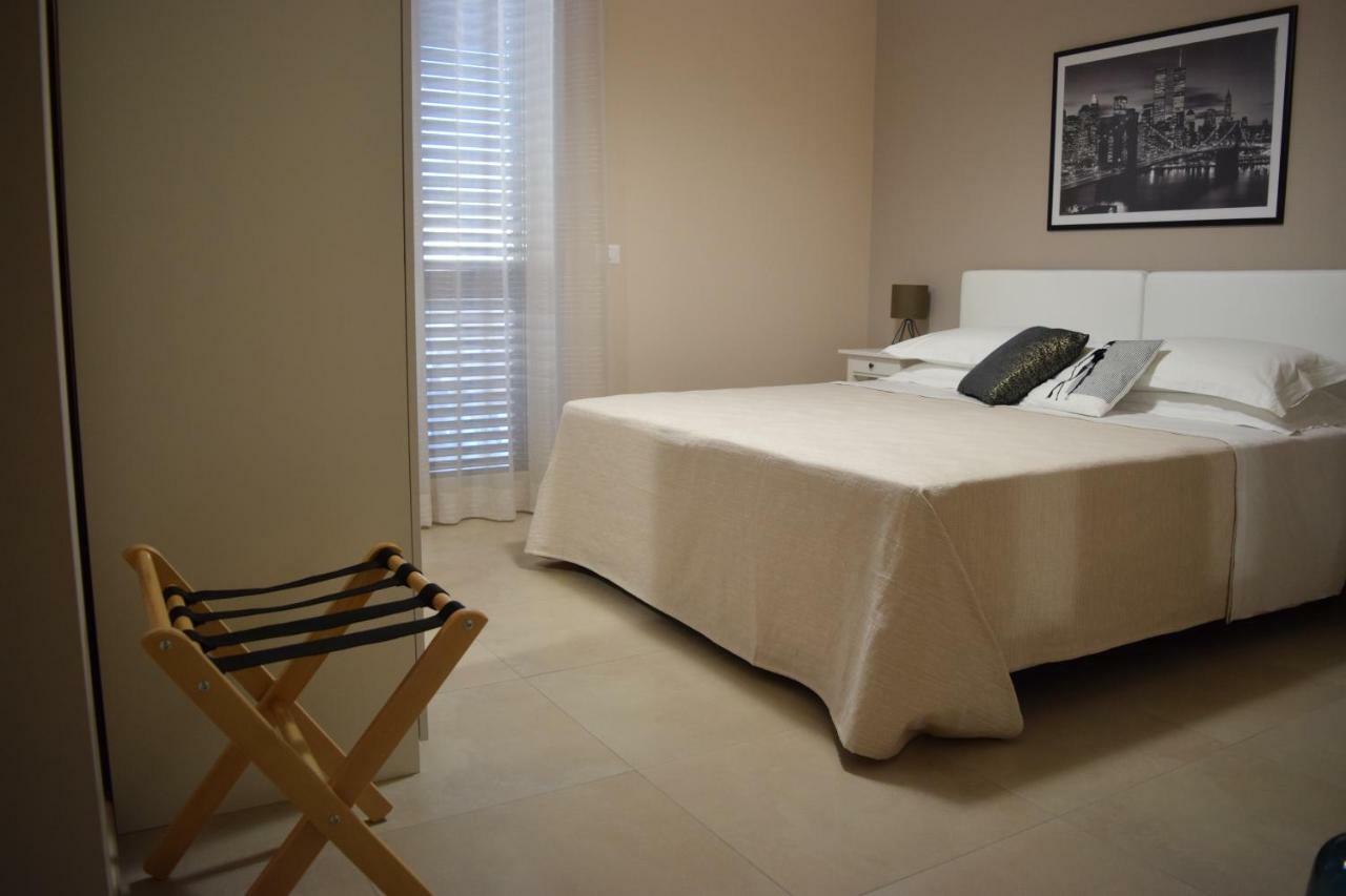 Casa Vacanze Lombardo Санта-Тереза-ди-Рива Экстерьер фото